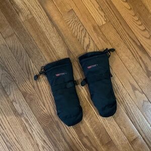 Child ski mitts size small